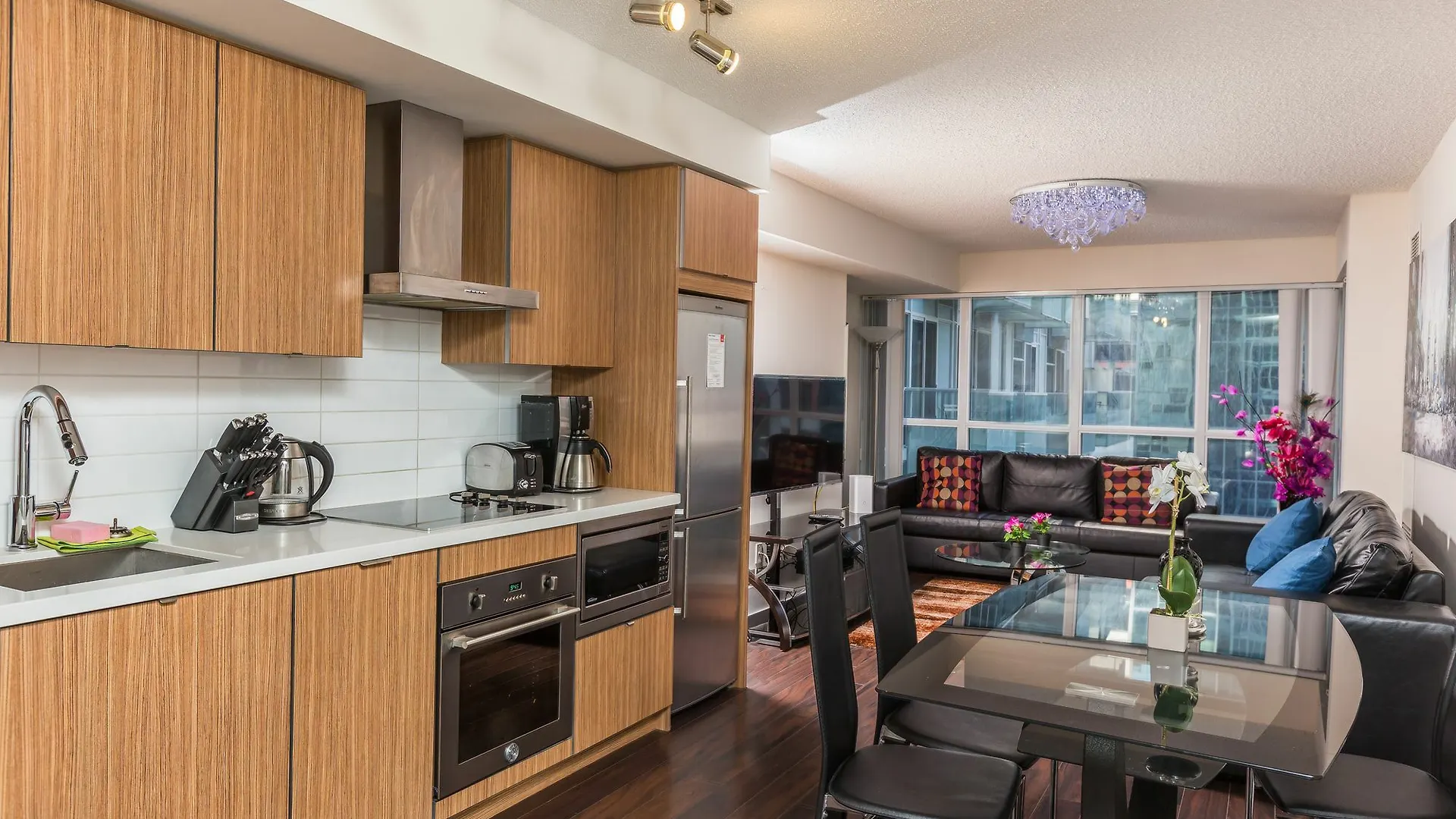 Applewood Suites - Cn Tower & Convention Centre Τορόντο 0*,